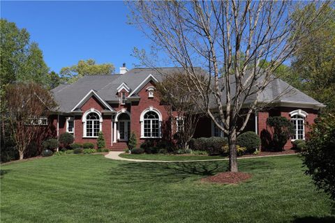 Previously sold for $570,000