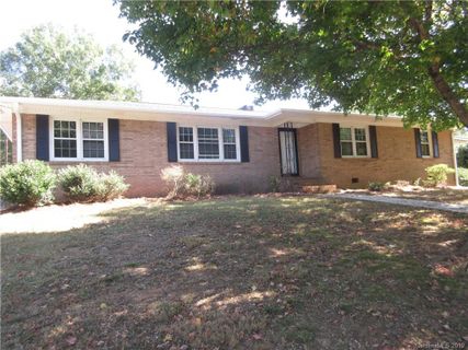 1008 11th Street sold home in Crestview, Albemarle, NC