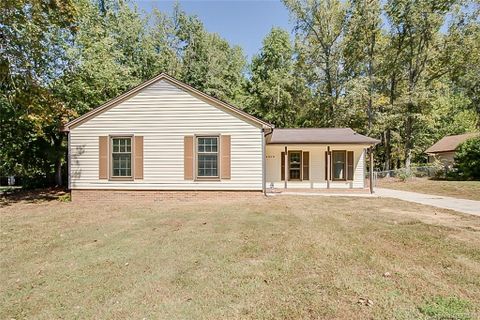 4309 Dunwoody Drive
