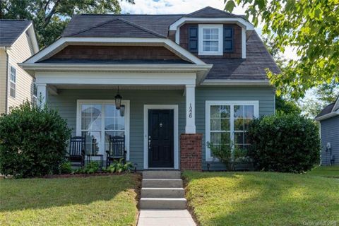 1228 Rising Oak Drive