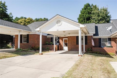 19974 Oak Leaf Circle