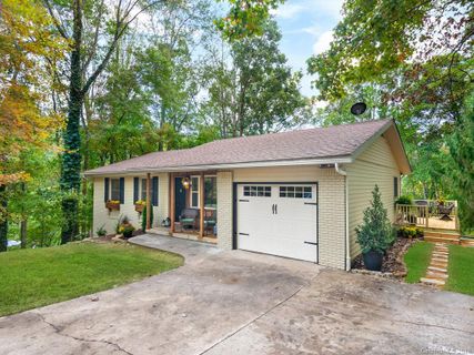 103 Botany Drive