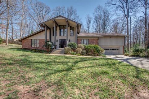 210 Vauxhall Drive sold home in Vauxhall, Shelby, NC