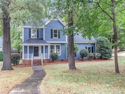 8909 Oakmoor Court