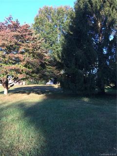 99999 Sun Up Lane sold home in Twin Lakes, Candler, NC