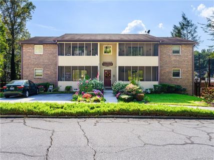 1305 Oakland Street sold home in Hyman Heights, Hendersonville, NC