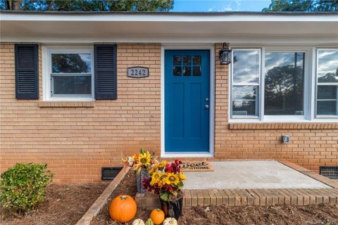 2242 Donnabrook Lane sold home in Fallscrest, Gastonia, NC