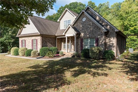 2531 Bonnie Lane sold home in Cedar Ridge Farms, Alexis, NC