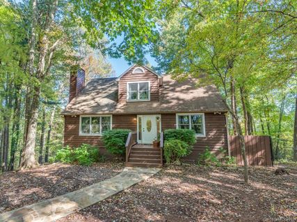 1356 Davis Mountain Road sold home in Davis Mountain Views, Hendersonville, NC