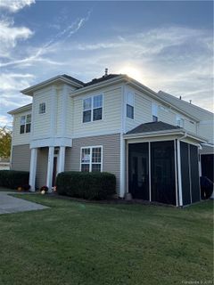 946 Ashworth Drive