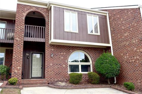 458 Camrose Circle