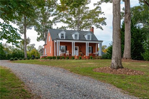5009 Abernethy Park Drive sold home in Abernethy Park, Hickory, NC