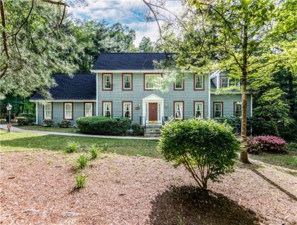 109 Sunningdale Drive