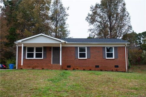 1808 Alpine Drive sold home in North Woods, Kings Mountain, NC