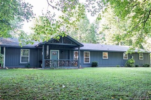 142 Beechwood Circle sold home in Fleetwood Estates, Hendersonville, NC