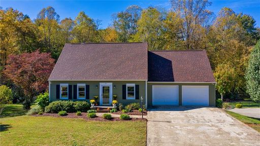 919 Plantation Drive sold home in Plantation Heights, Lenoir, NC