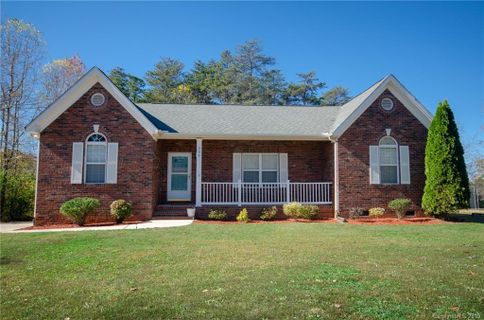 205 River Hill Road sold home in Wexford, Statesville, NC