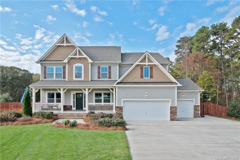 103 Farm Knoll Way