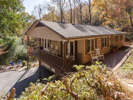 156 Long John Drive sold home in Long John Mt Estates, Hendersonville, NC