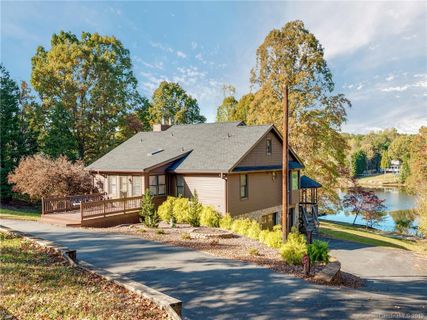 175 Paradise Drive