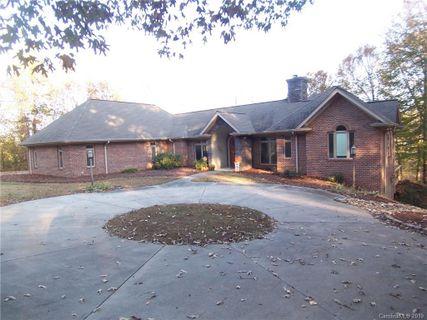 2932 Laura Road sold home in Shallowbrook Farms, Shelby, NC