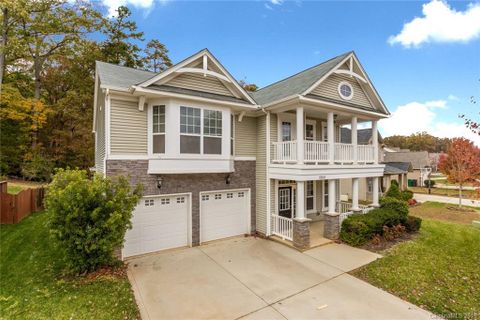 13207 Reunion Street