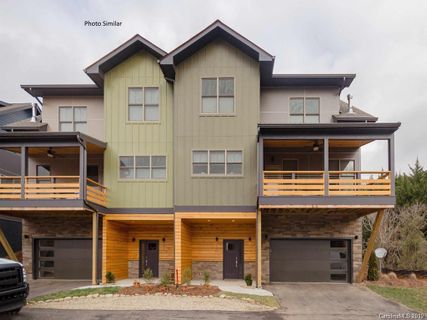 406 Harold Place 3D sold home in The Terrace at Reynolds Mountain, Asheville, NC