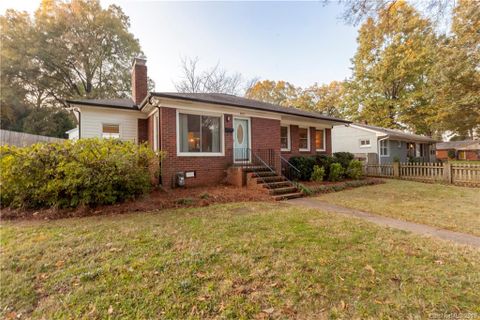 935 Cardinal Drive