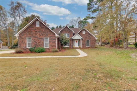 136 Trollingwood Lane