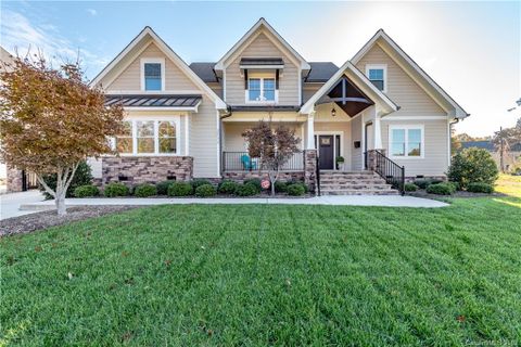 Previously sold for $663,000