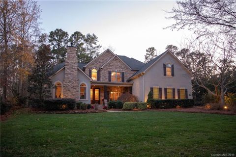 370 Indian Trail