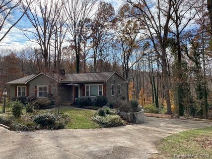 201 Fernwood Circle