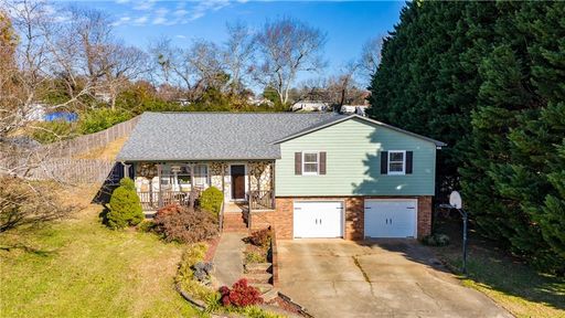 1730 Acorn Avenue sold home in Shady Oaks, Hudson, NC