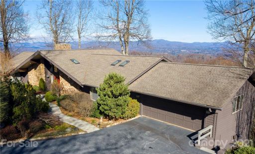 275 Tower Circle sold home in Sky Village, Hendersonville, NC