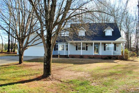 165 Knights Place sold home in Kingstree, Salisbury, NC