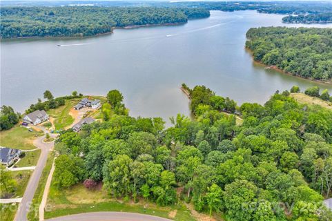 236 Seven Oaks Landing 75