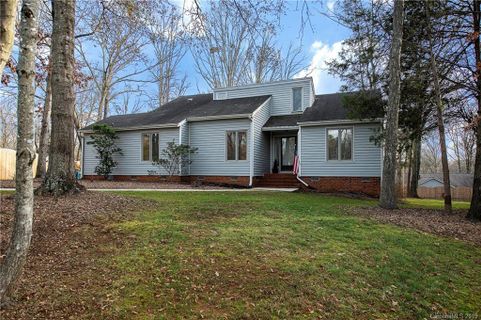 7311 Pickett Court