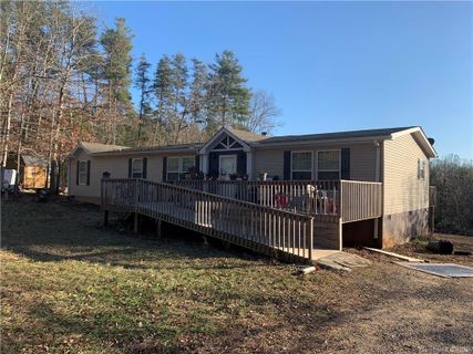 9 Bannister Drive sold home in Northside  Estates, Asheville, NC
