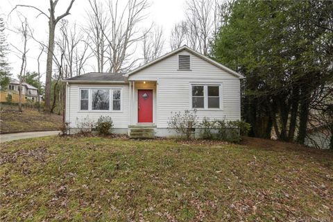 215 Laurel Circle Drive sold home in Lakewood Park, Black Mountain, NC