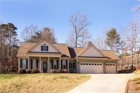 Previously sold for $285,000
