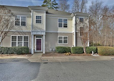 2423 Loch Stone Drive