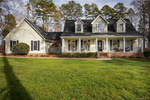 761 Sanside Drive sold home in Stornoway, York, SC