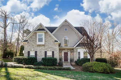 821 Lynnwood Farms Drive