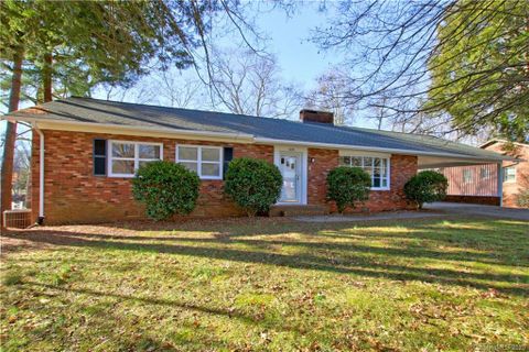 618 Carolina Avenue sold home in Fulton Heights, Statesville, NC