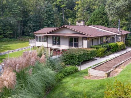 1306 Valmont Drive sold home in Timberland Park, Hendersonville, NC