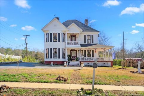 Previously sold for $175,155