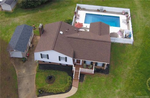 2041 Montclair Circle 102 sold home in Olde Well South, Hickory, NC