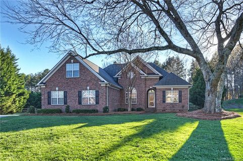 2805 Monterrey Lane