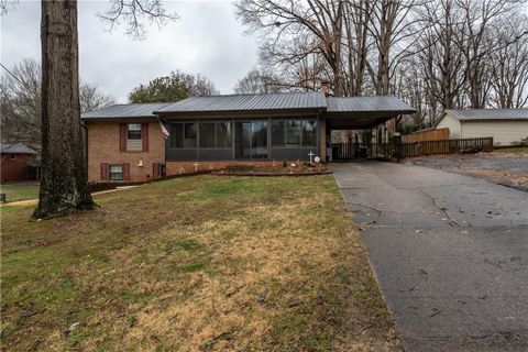 124 13th Avenue sold home in Spencer Acres, Conover, NC