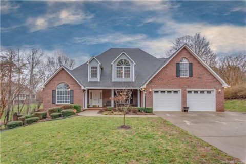 231 Ridgeview Drive sold home in Forest Hills - Bent Creek, Rutherfordton, NC